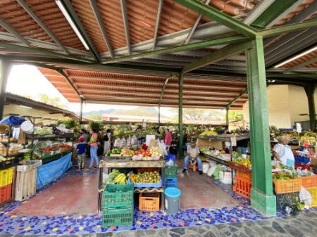 El-Valle-Fruit&Veg-Market