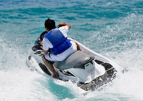 Jet ski